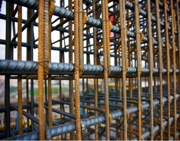 Tube and clamp scaffolding